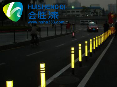 “雨夜”中道路上的守護(hù)者是誰(shuí)？