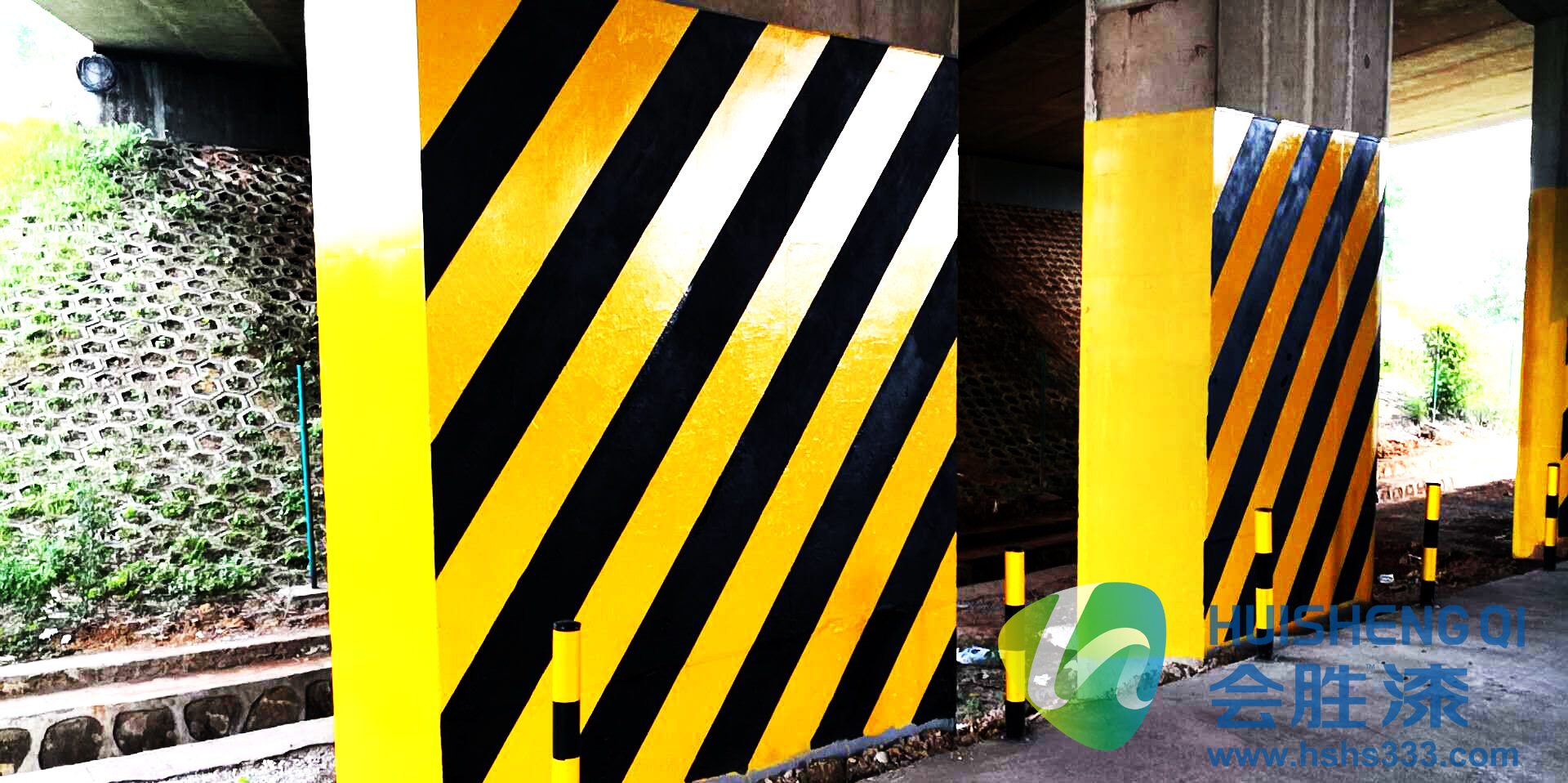 確認(rèn)過(guò)眼神，你就是找我買(mǎi)道路反光漆的人