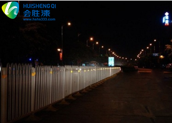 防護欄的左膀右臂之防護欄反光漆