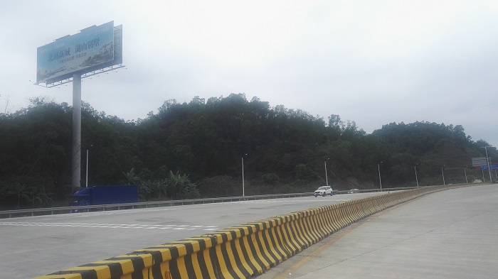 產(chǎn)品50問之防撞墩反光油漆掉“粉”了？（下）