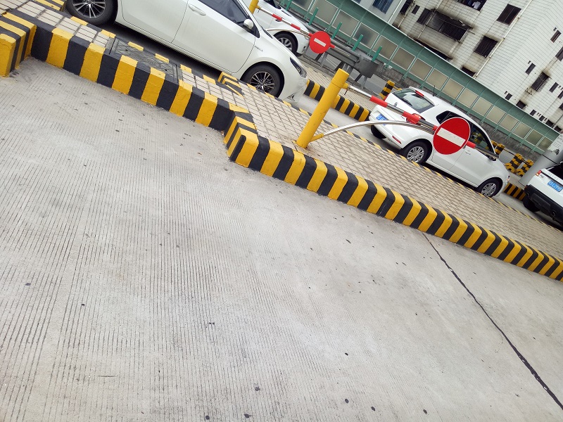 黑漆怎么噴才反光？讓匯勝反光漆來告訴你