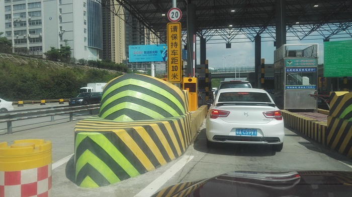 反光涂料除了黃黑，紅白這些顏色之外還有它！