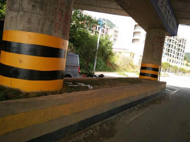 橋梁反光漆：讓你開(kāi)車(chē)更加舒心，放心！