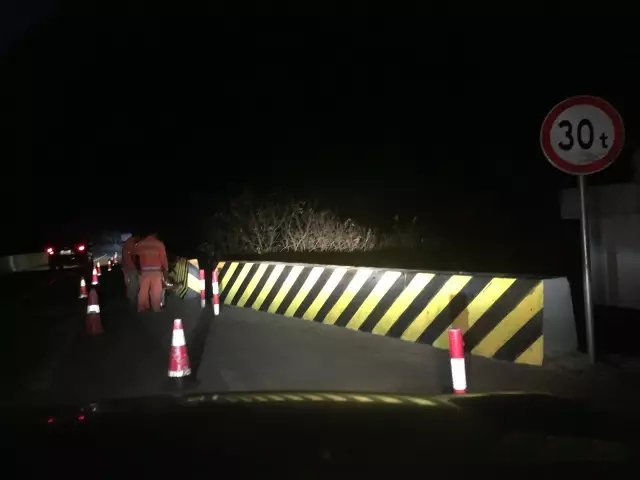 駕駛員注意！這些沒涂刷反光油漆的道路，開車要謹(jǐn)慎