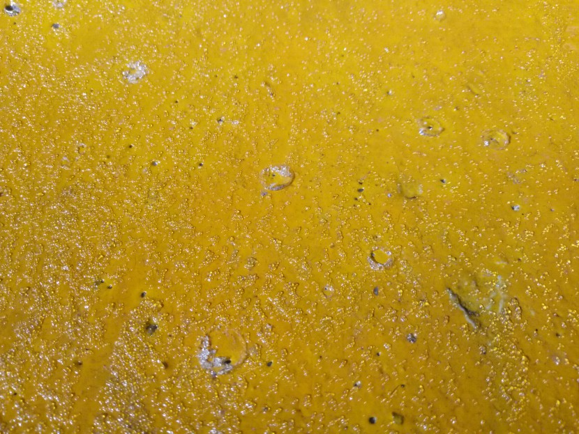 工地上涂刷的道路反光漆有氣泡怎么辦？