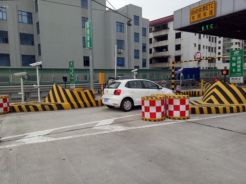 成都高速路收費(fèi)站反光漆