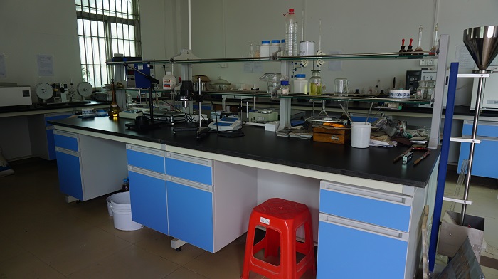 東莞道路反光漆廠家用初心一掃漲價(jià)陰霾