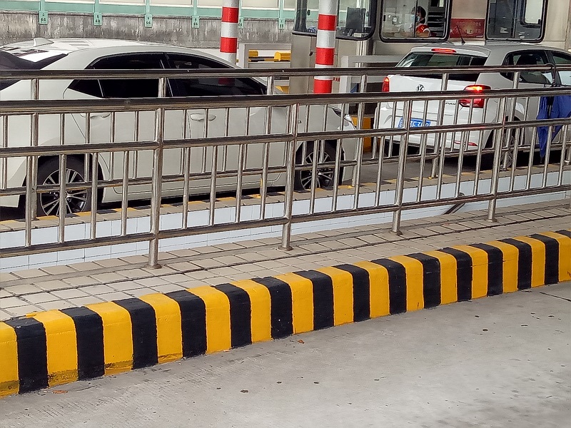 丹江口收費(fèi)站反光油漆