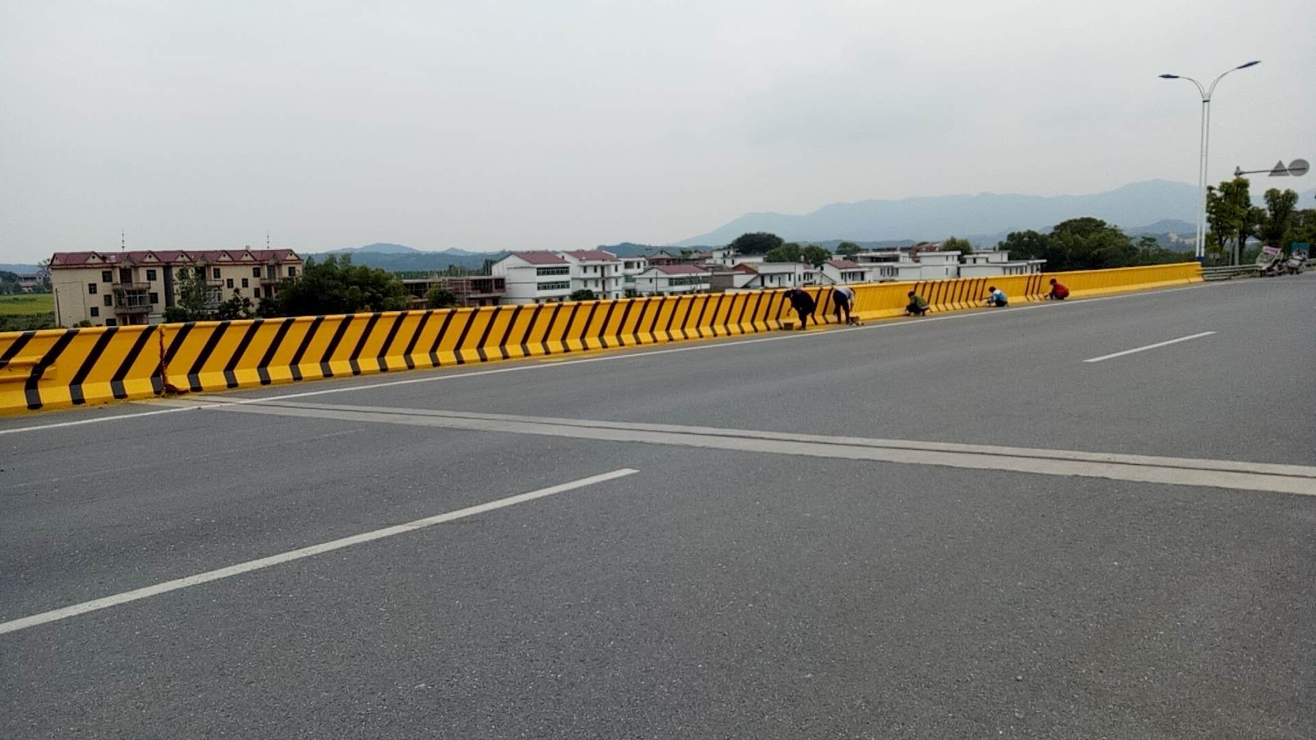 【吉安】這一次，道路黃黑反光漆又給匯勝化工長臉了！