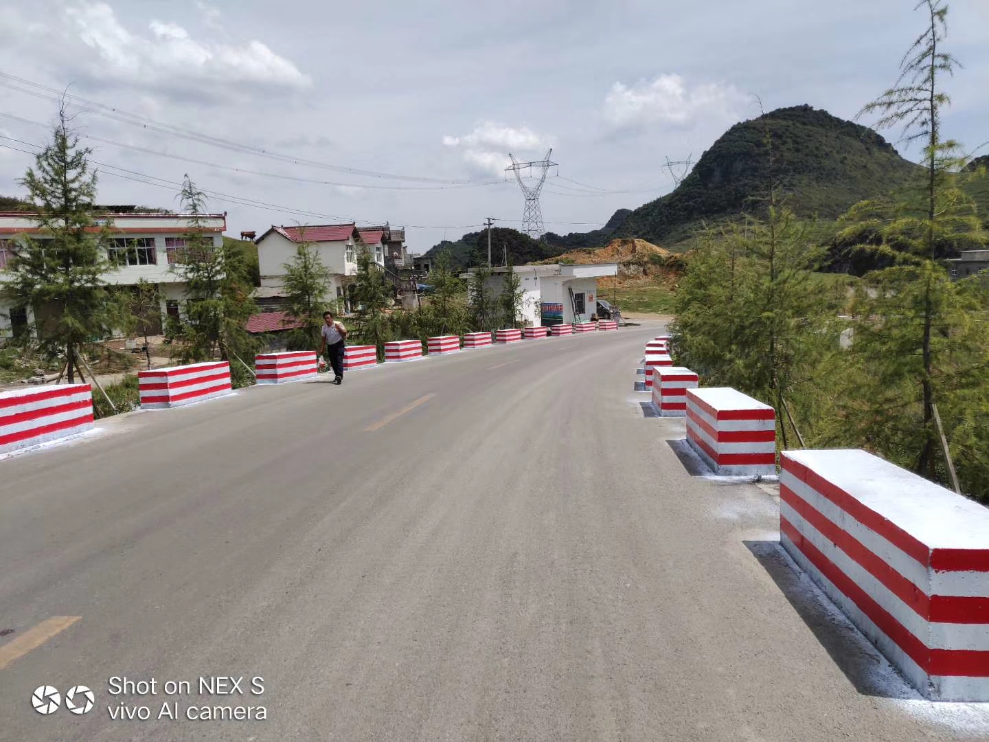 黃黑紅白反光漆一起來(lái)，那又有何難？