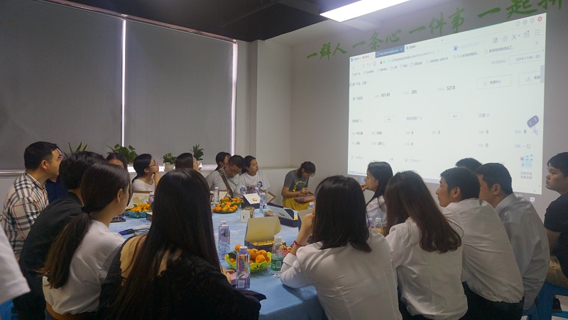 怎么回事，匯勝反光漆公司怎么這么熱鬧？