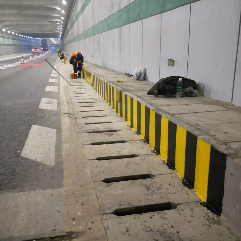 如何預(yù)防公路隧道反光漆失去光澤？