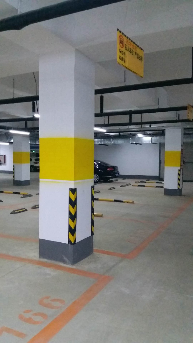 停車場警示反光油漆對于施工環(huán)境的要求