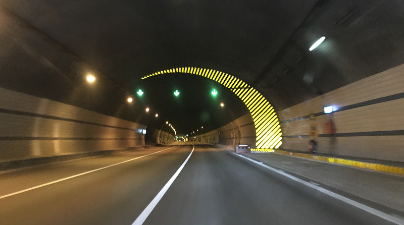 隧道為什么要涂刷反光漆呢？