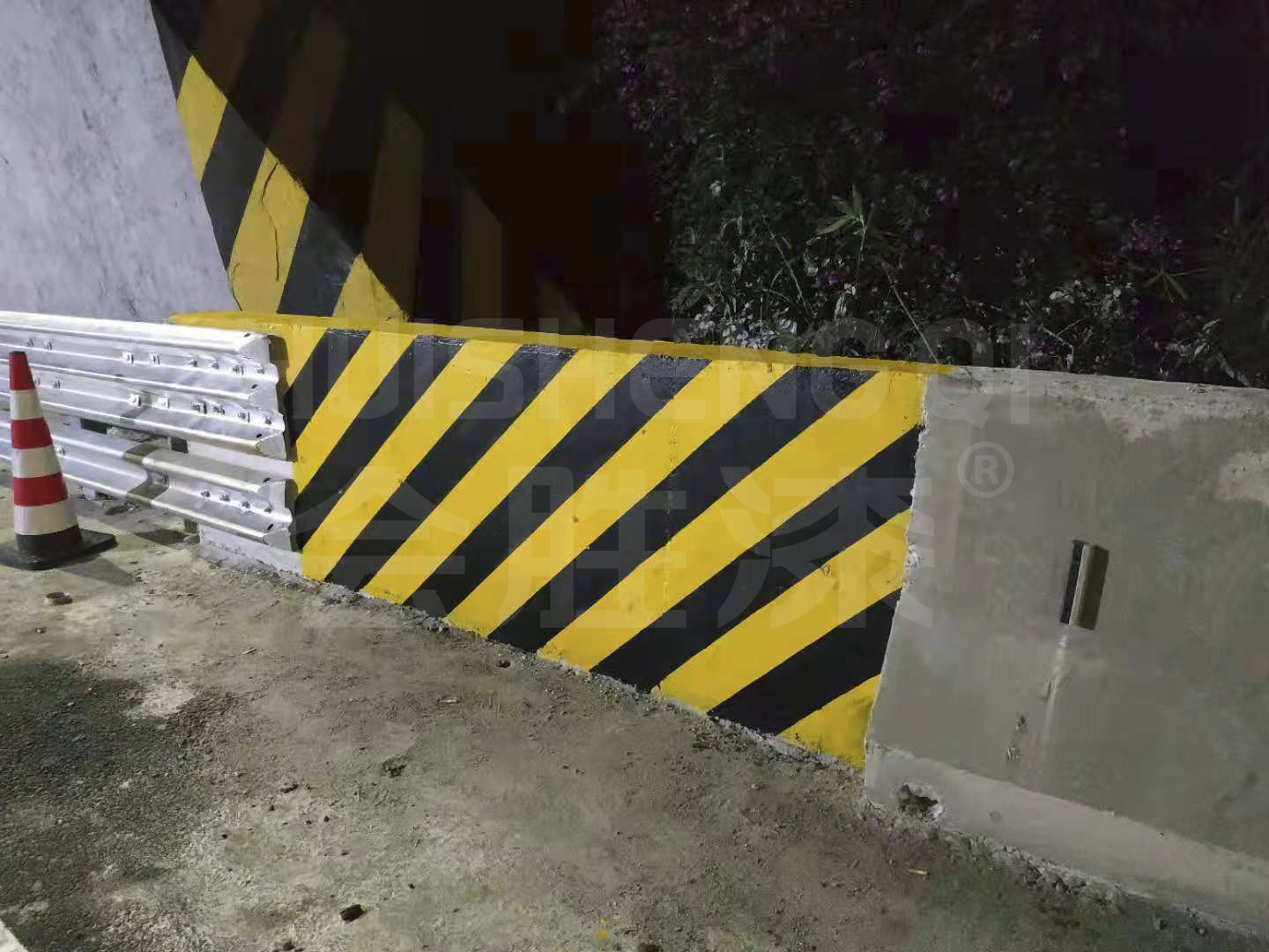 反光警示油漆施工過程中有什么需要注意的？