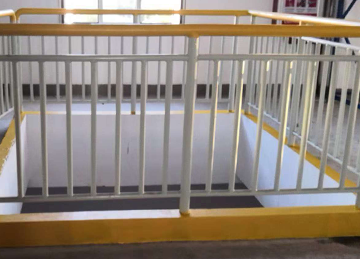 凱里防撞欄反光漆