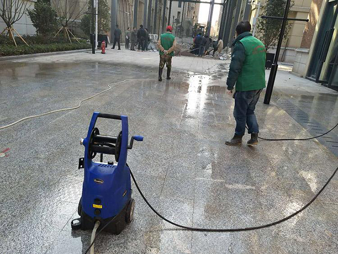 地坪漆產(chǎn)生氣味怎么辦？