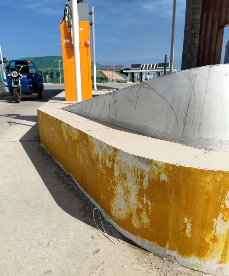 安全島反光漆大面積掉落是什么原因呢？