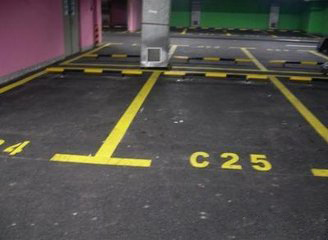 停車位劃線反光油漆.jpg