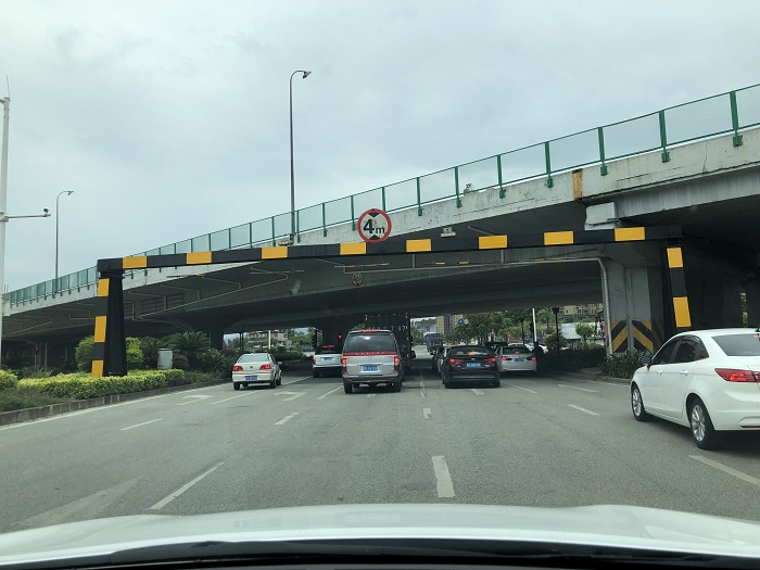道路安全反光漆.jpg