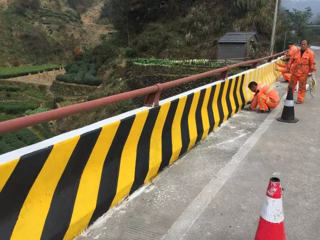 道路反光漆
